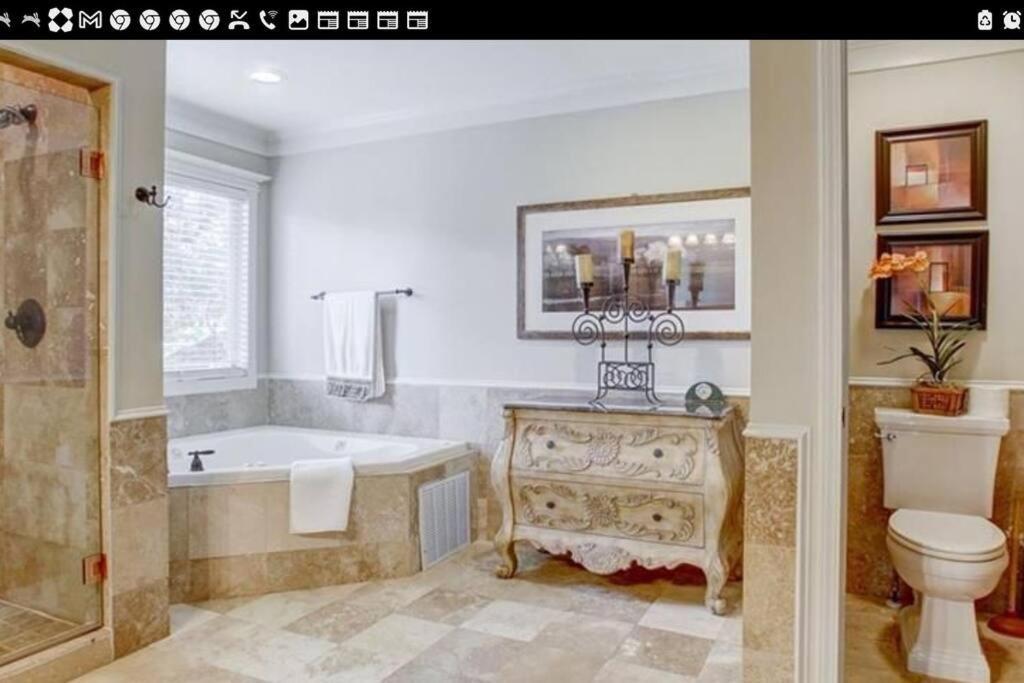 Sleeps16, Spacious Home, Close To Downtown, Beltline, And Walk To Restaurants, 75" Tv, 2 Person Jacuzzi, Ping Pong Atlanta Exterior foto